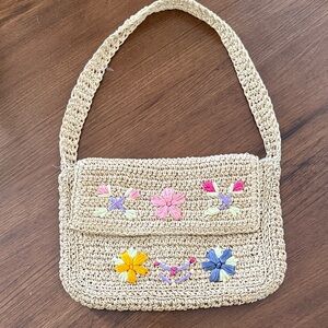 Floral Embroidered Straw Shoulder Bag